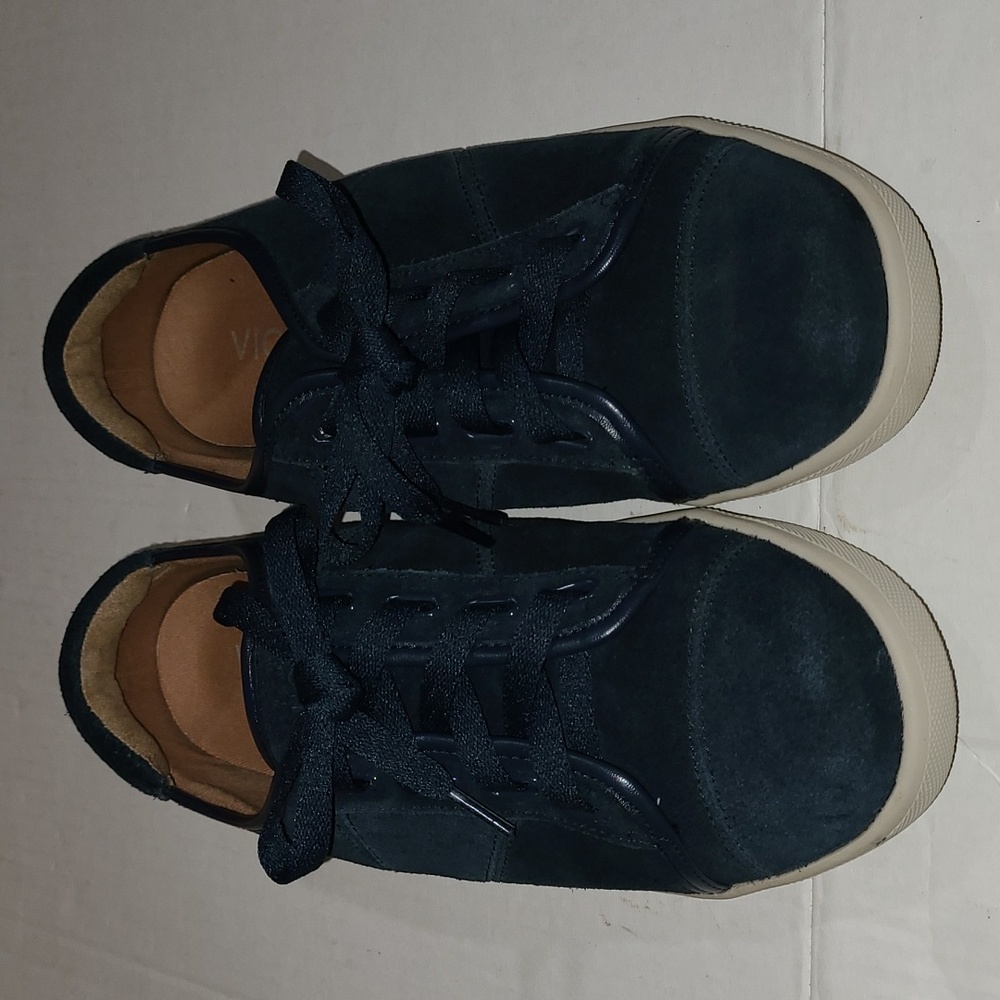 Vionic Navy Blue Lace up sneaker